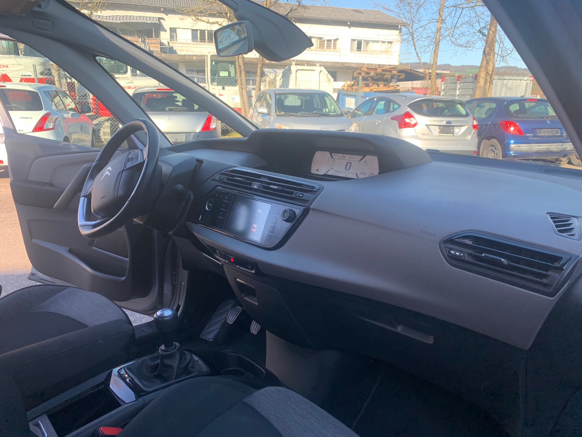 CITROEN C4 Picasso 1.2 Pure Tech Feel Edition-image-8