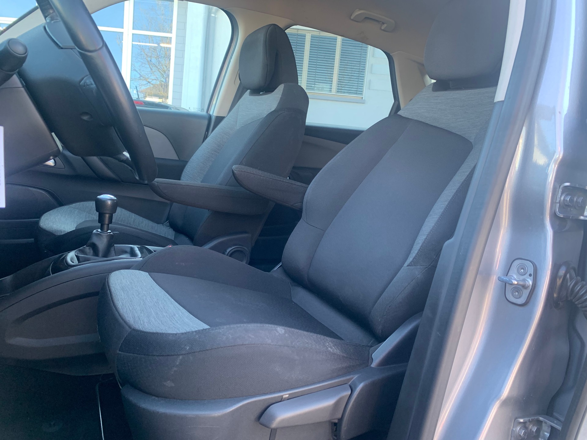 CITROEN C4 Picasso 1.2 Pure Tech Feel Edition-image-10