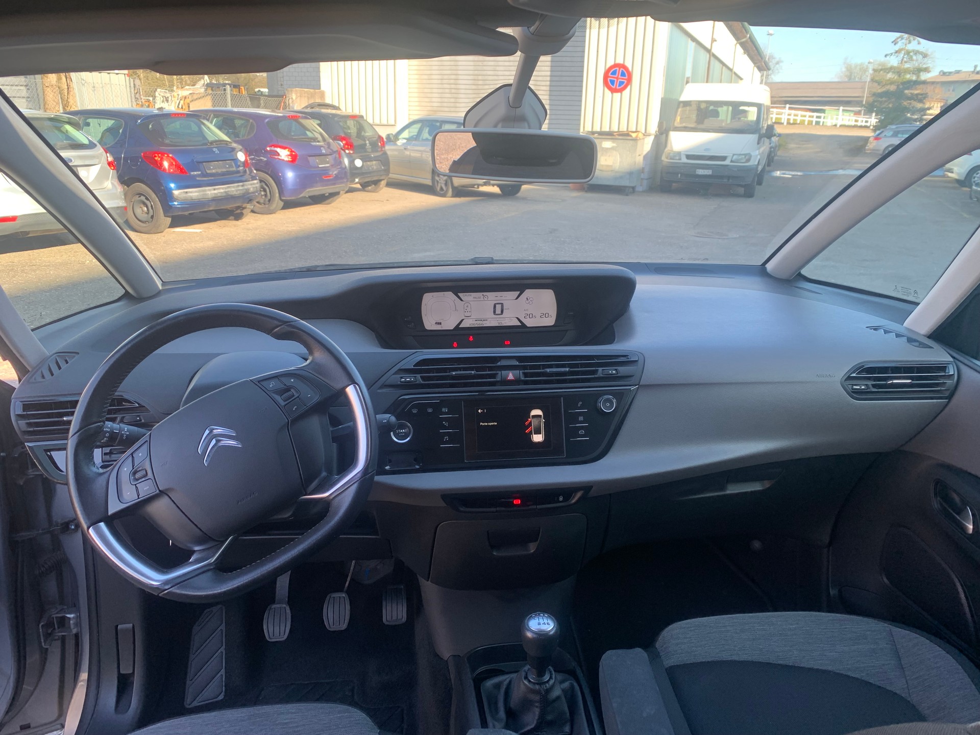 CITROEN C4 Picasso 1.2 Pure Tech Feel Edition-image-7