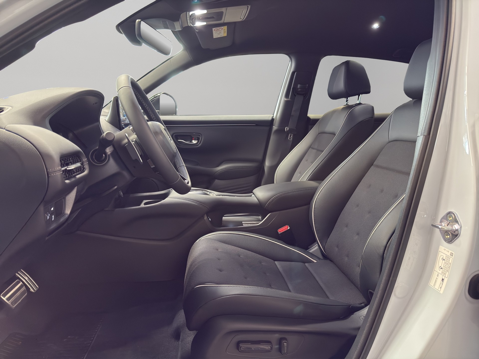 HONDA ZR-V 2.0 i-MMD Sport-image-14