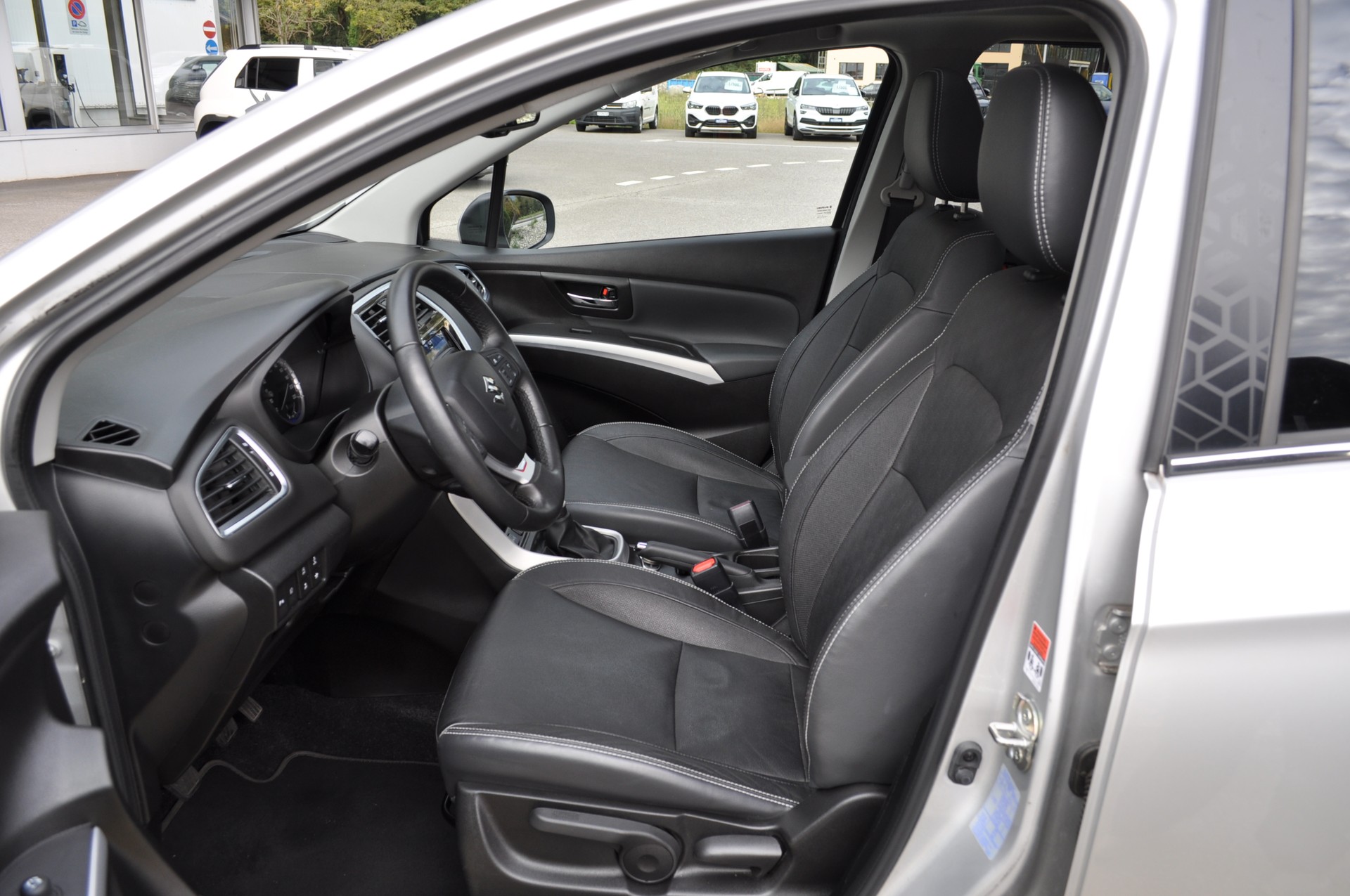 SUZUKI SX4 S-Cross 1.4 16V Piz Sulai Top 4WD-image-8