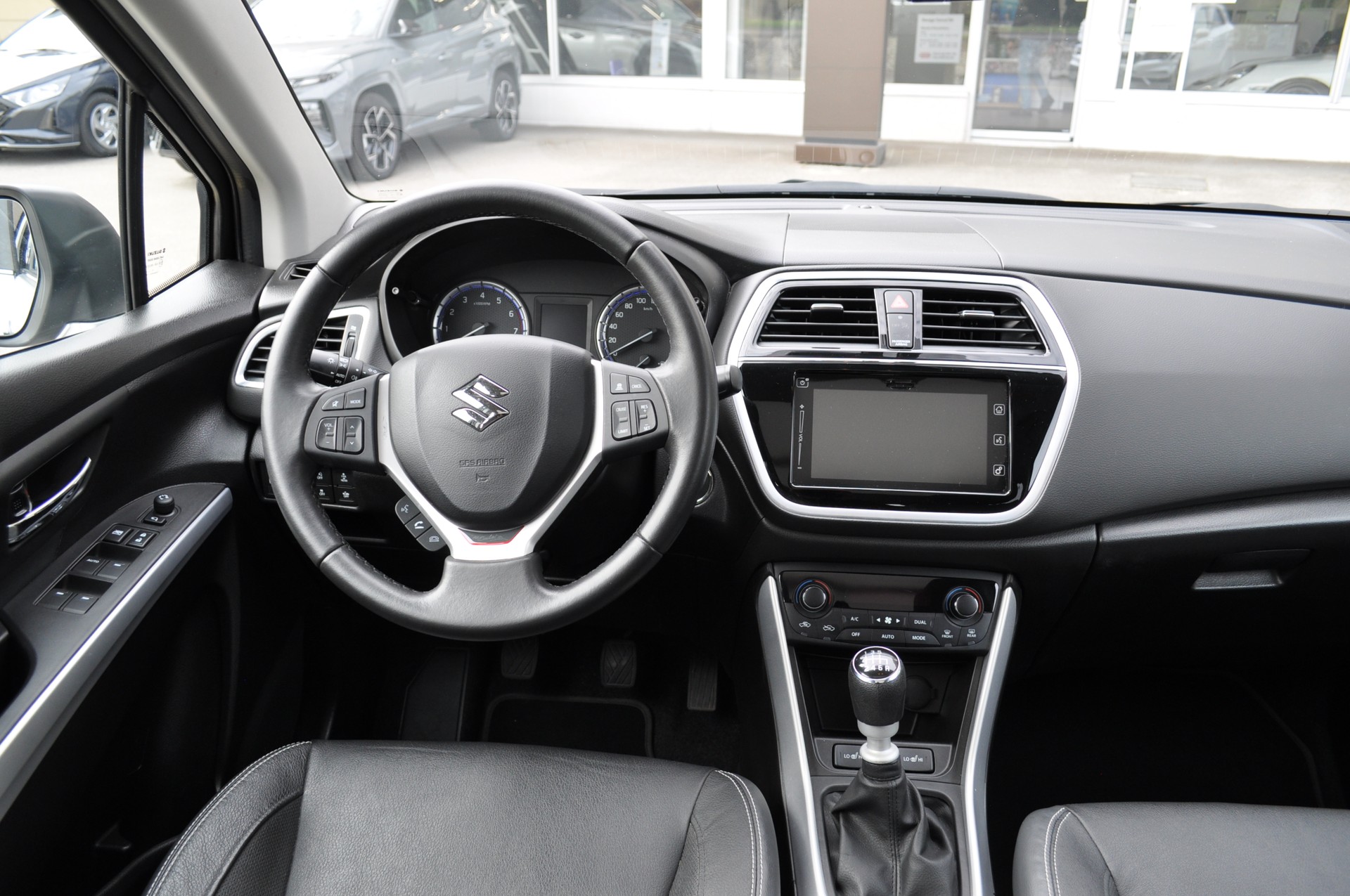 SUZUKI SX4 S-Cross 1.4 16V Piz Sulai Top 4WD-image-7