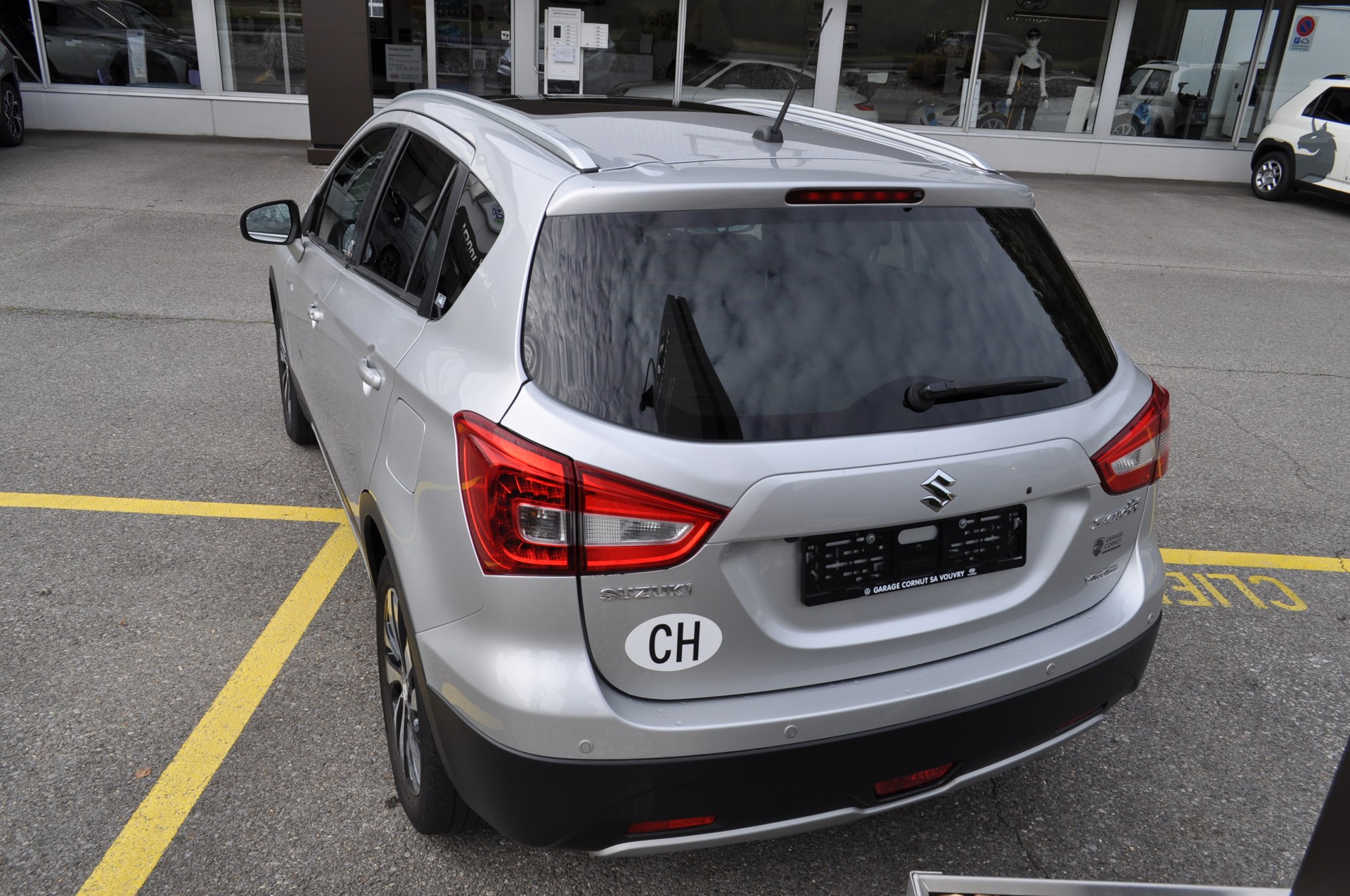 SUZUKI SX4 S-Cross 1.4 16V Piz Sulai Top 4WD-image-4