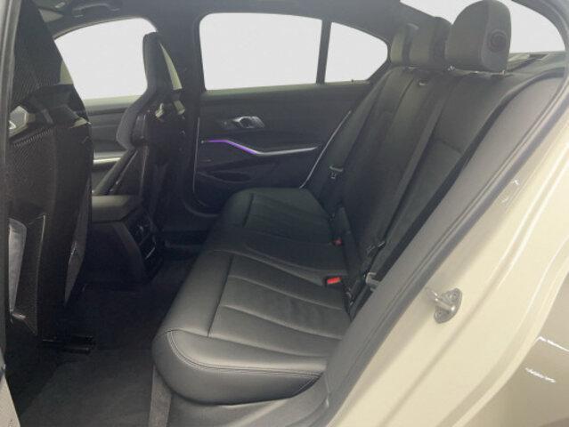 BMW 3er Reihe G80 M3-image-9