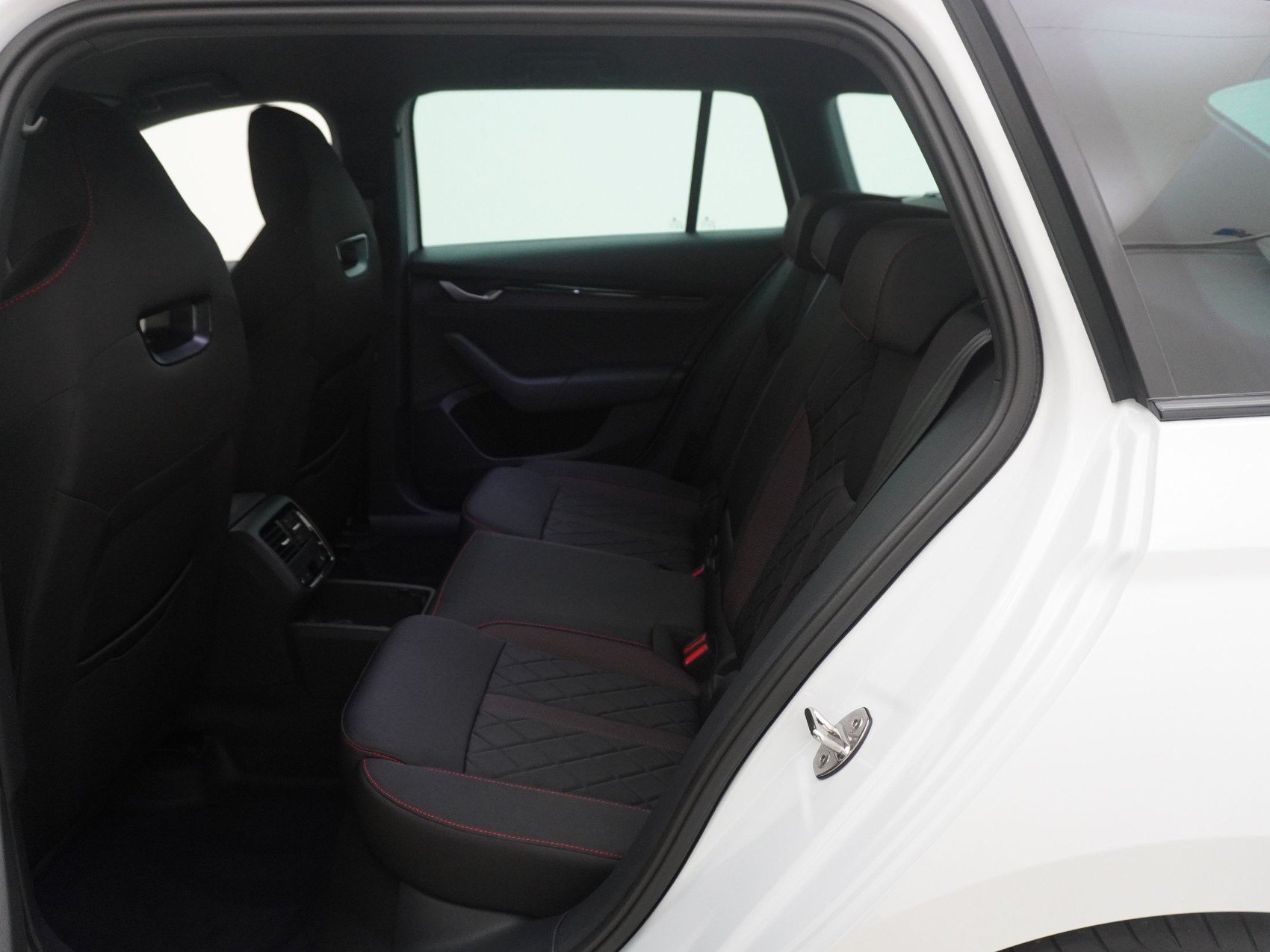 SKODA Octavia 2.0 TSI RS DSG-image-14
