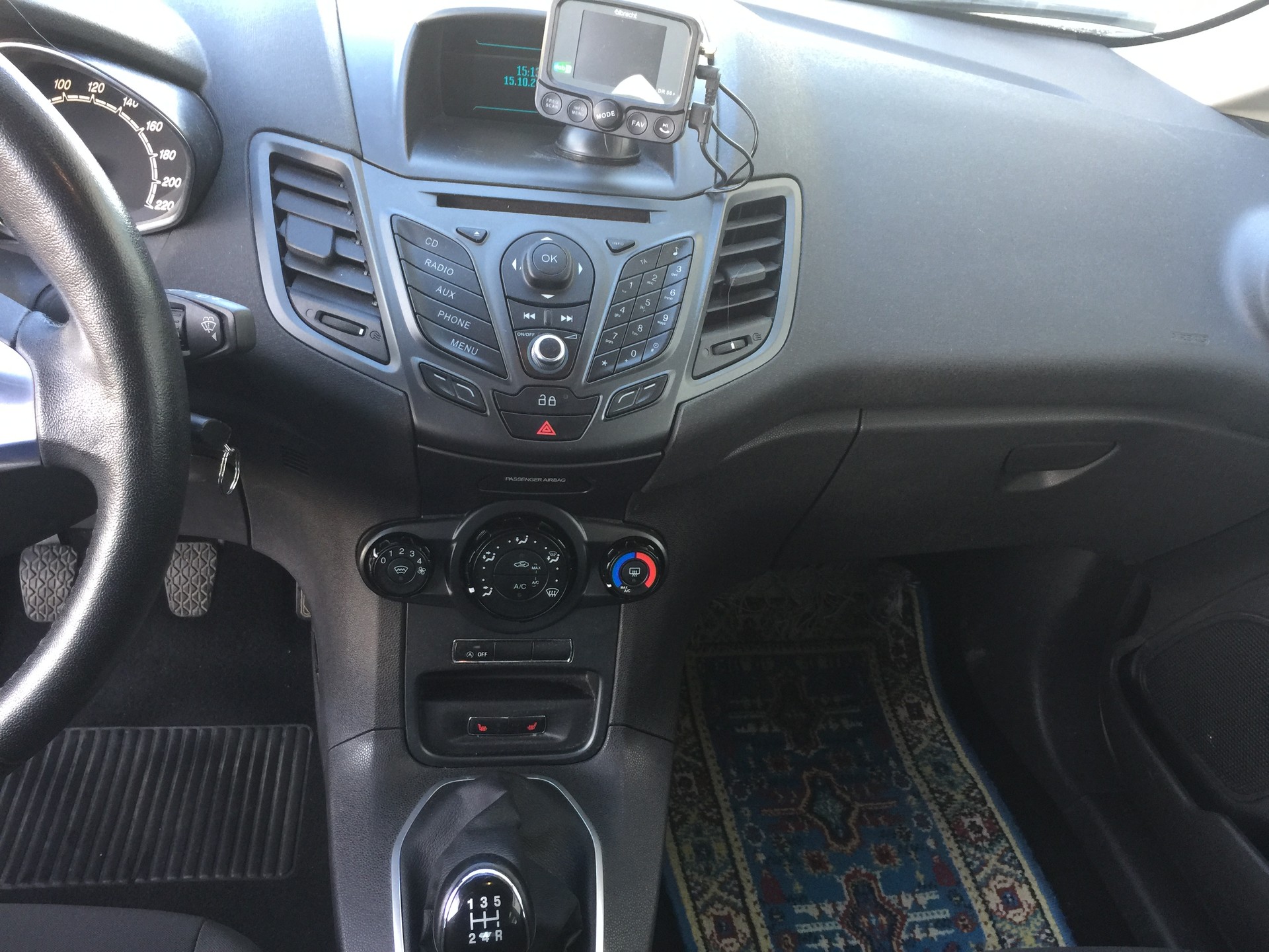 FORD Fiesta 1.0 SCTi Titanium-image-11