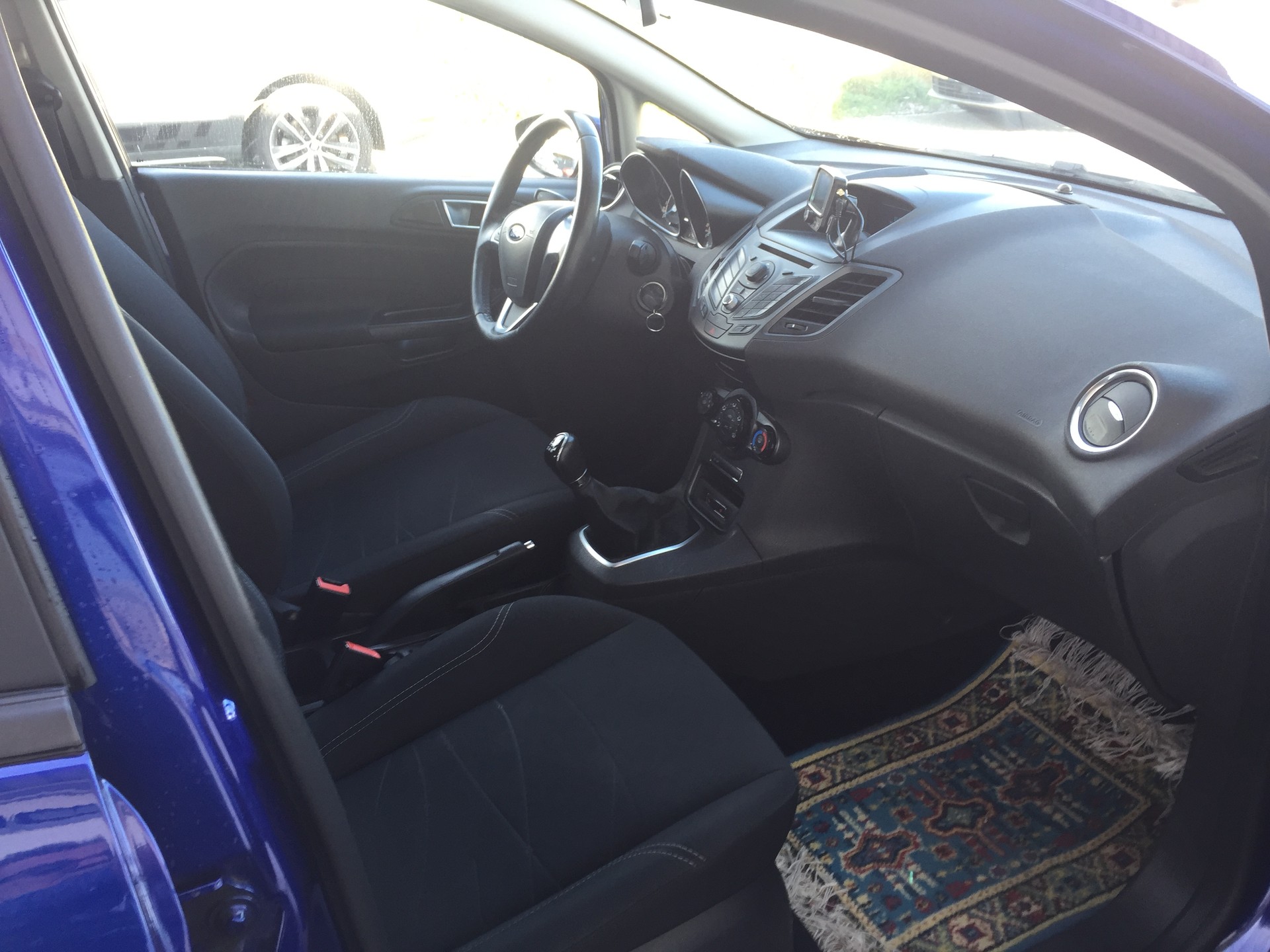 FORD Fiesta 1.0 SCTi Titanium-image-8