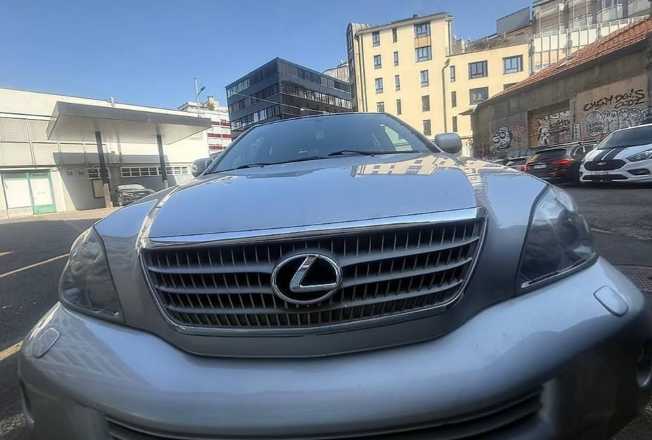 Car photo