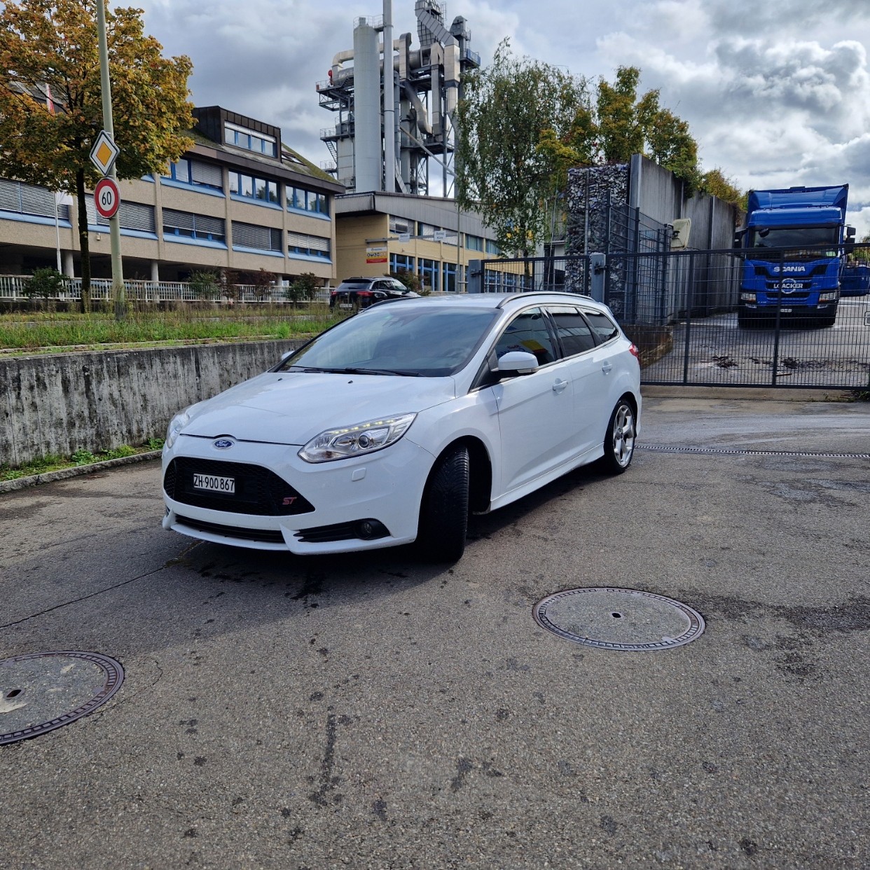 FORD Focus 2.0 SCTi ST-2-image-0