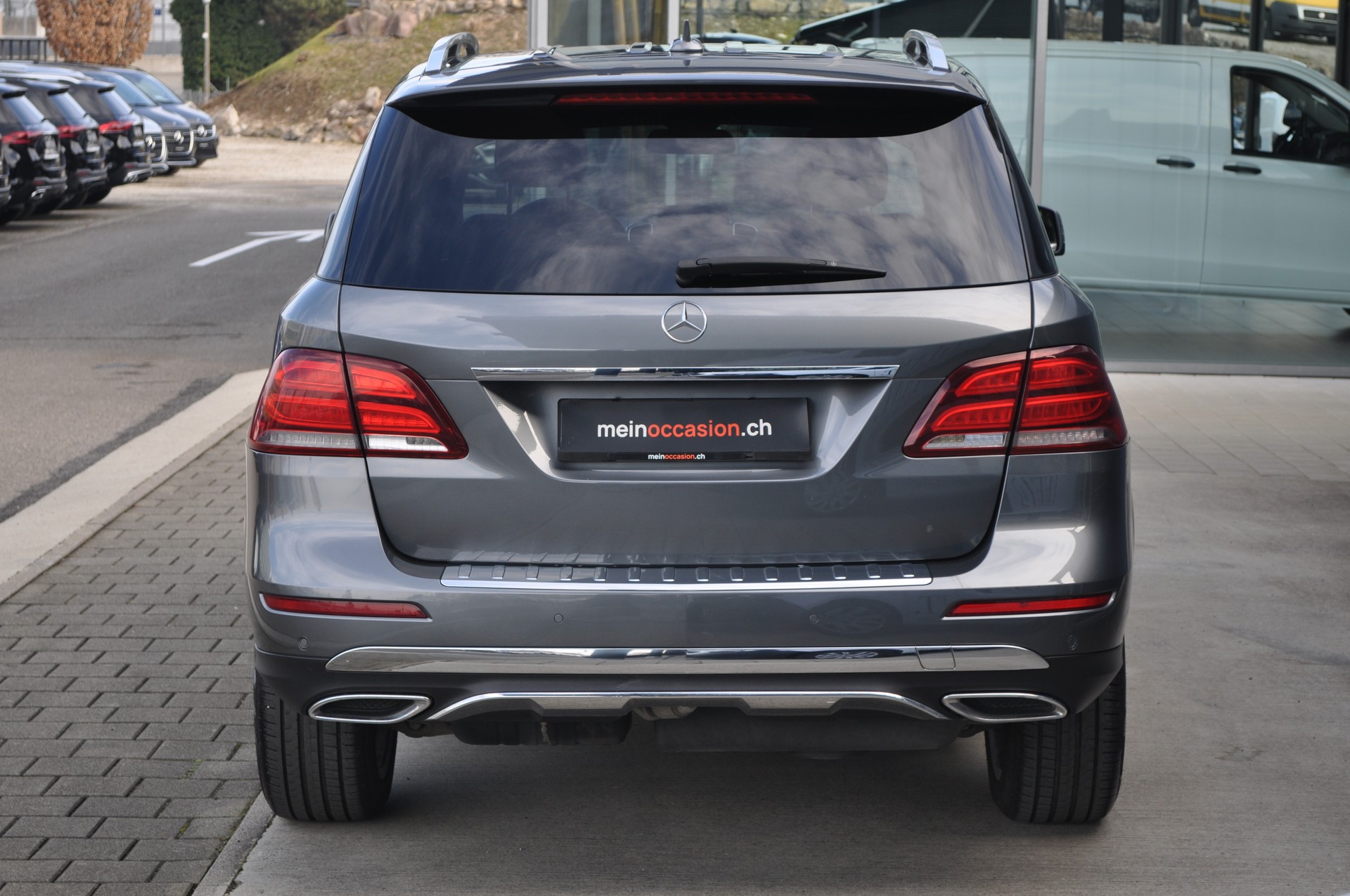 MERCEDES-BENZ GLE 350 d Executive 4M-image-4