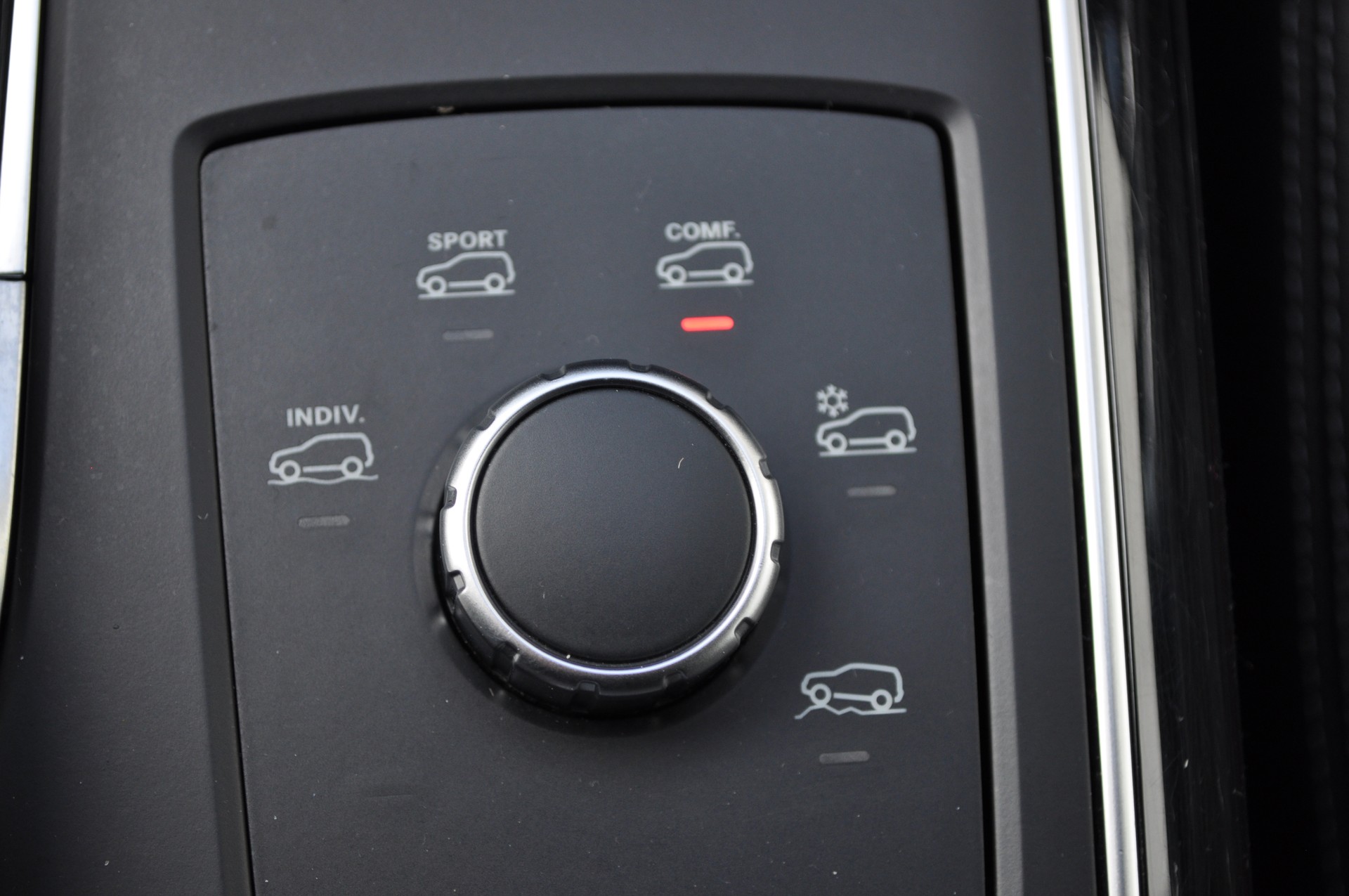 MERCEDES-BENZ GLE 350 d Executive 4M-image-8