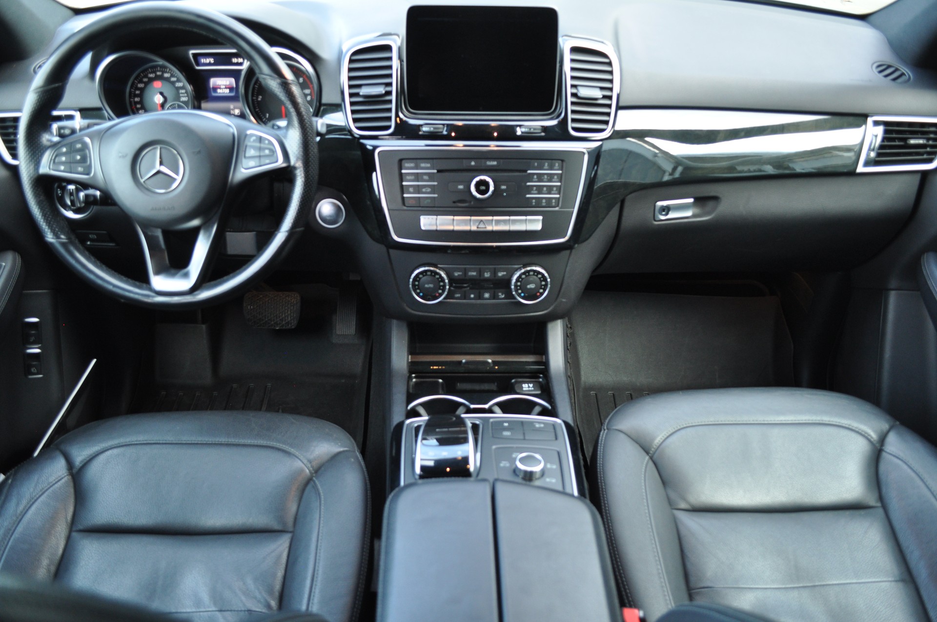 MERCEDES-BENZ GLE 350 d Executive 4M-image-10