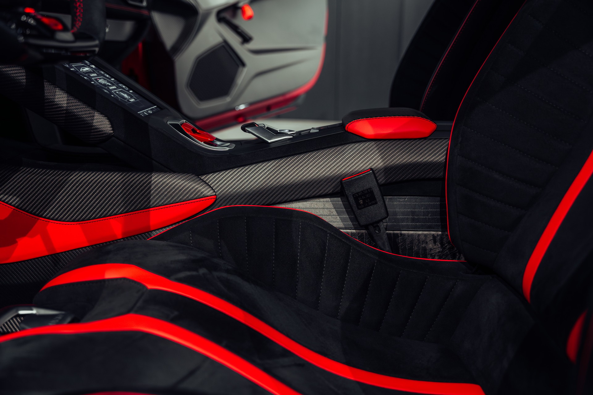 LAMBORGHINI Huracan STO Coupé DCT RWD-image-28