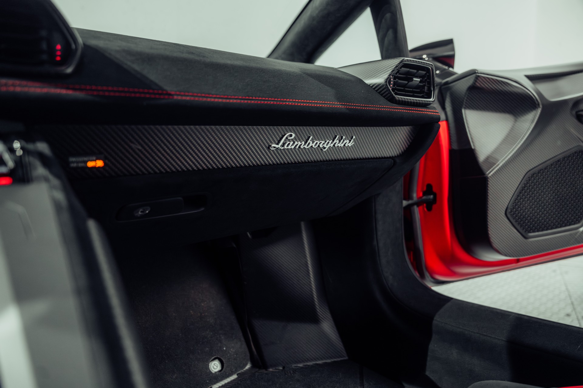 LAMBORGHINI Huracan STO Coupé DCT RWD-image-30