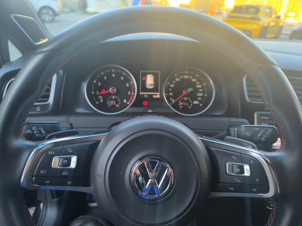 VW Golf 2.0 TSI GTI Performance DSG-image-8