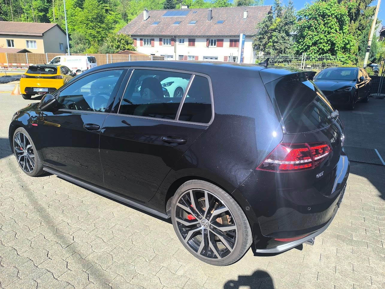 VW Golf 2.0 TSI GTI Performance DSG-image-13