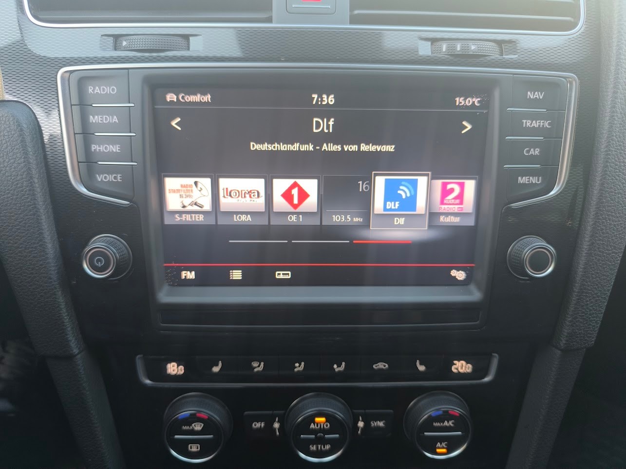 VW Golf 2.0 TSI GTI Performance DSG-image-7