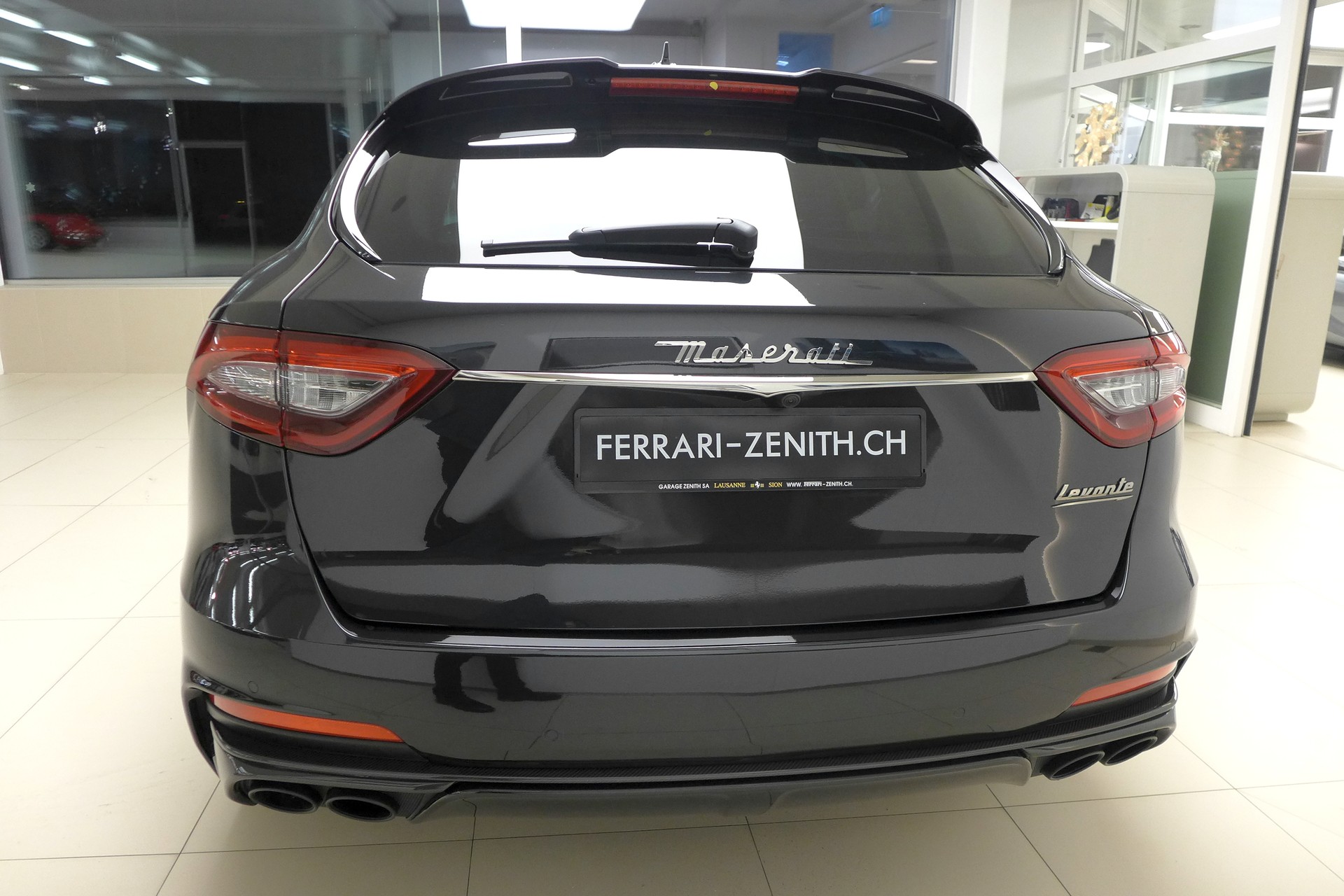 MASERATI Levante 3.8 V8 Trofeo Q4 Automatica-image-5