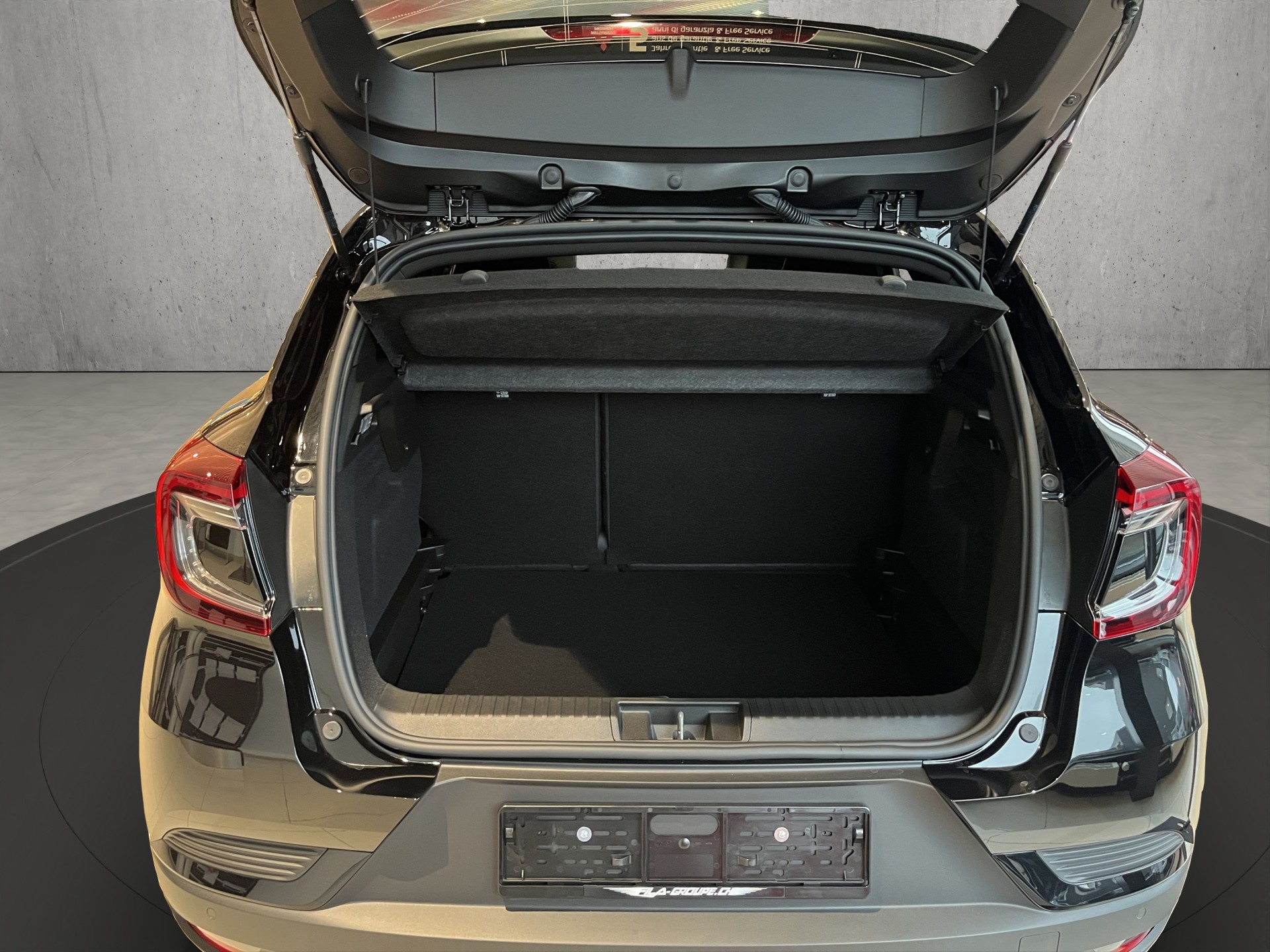MITSUBISHI ASX 1.6 HEV Instyle-image-12