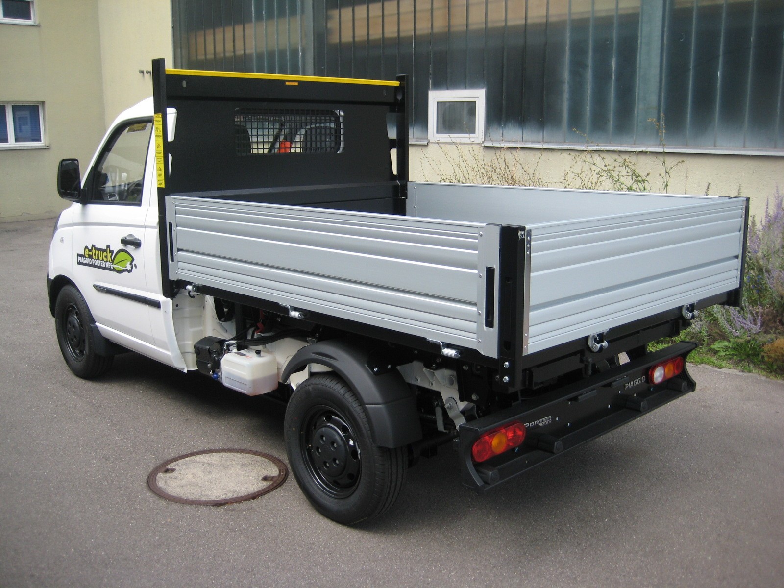 PIAGGIO NPe Elektro Kipper-image-2