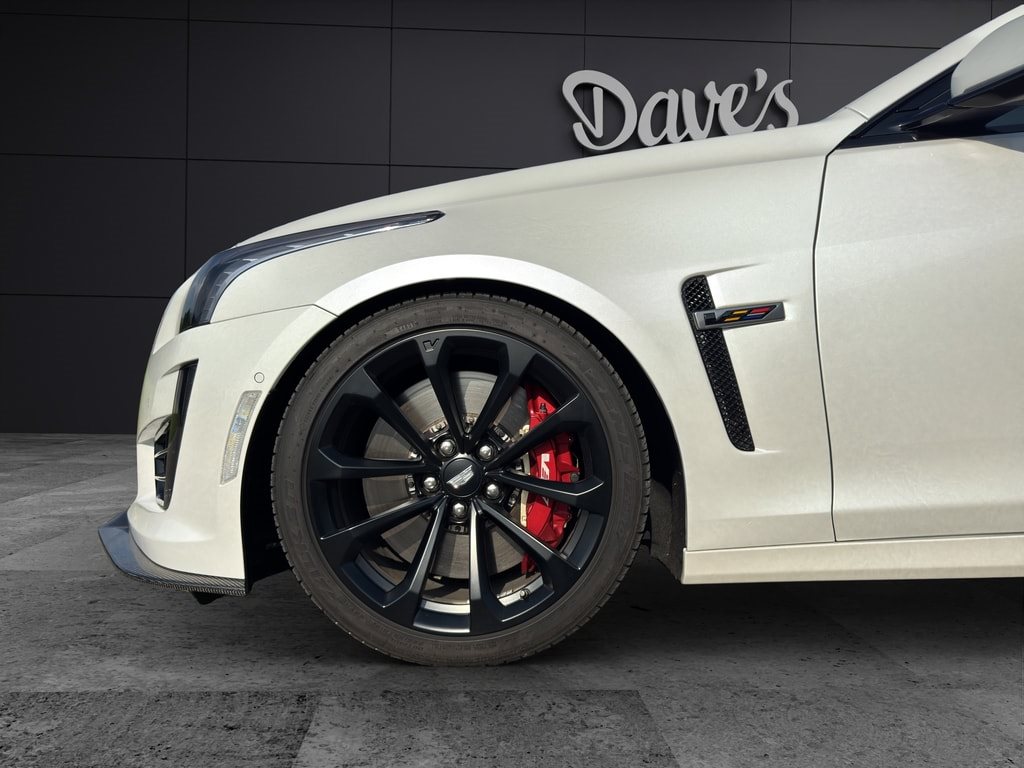 CADILLAC CTS -V Sedan 6.2 Supercharged Automatic * Carbon Paket * Ohne OPF *-image-11