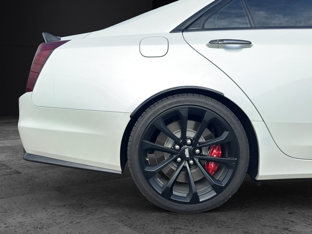 CADILLAC CTS -V Sedan 6.2 Supercharged Automatic * Carbon Paket * Ohne OPF *-image-9