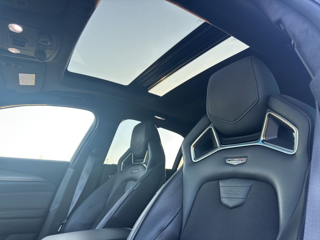 CADILLAC CTS -V Sedan 6.2 Supercharged Automatic * Carbon Paket * Ohne OPF *-image-25