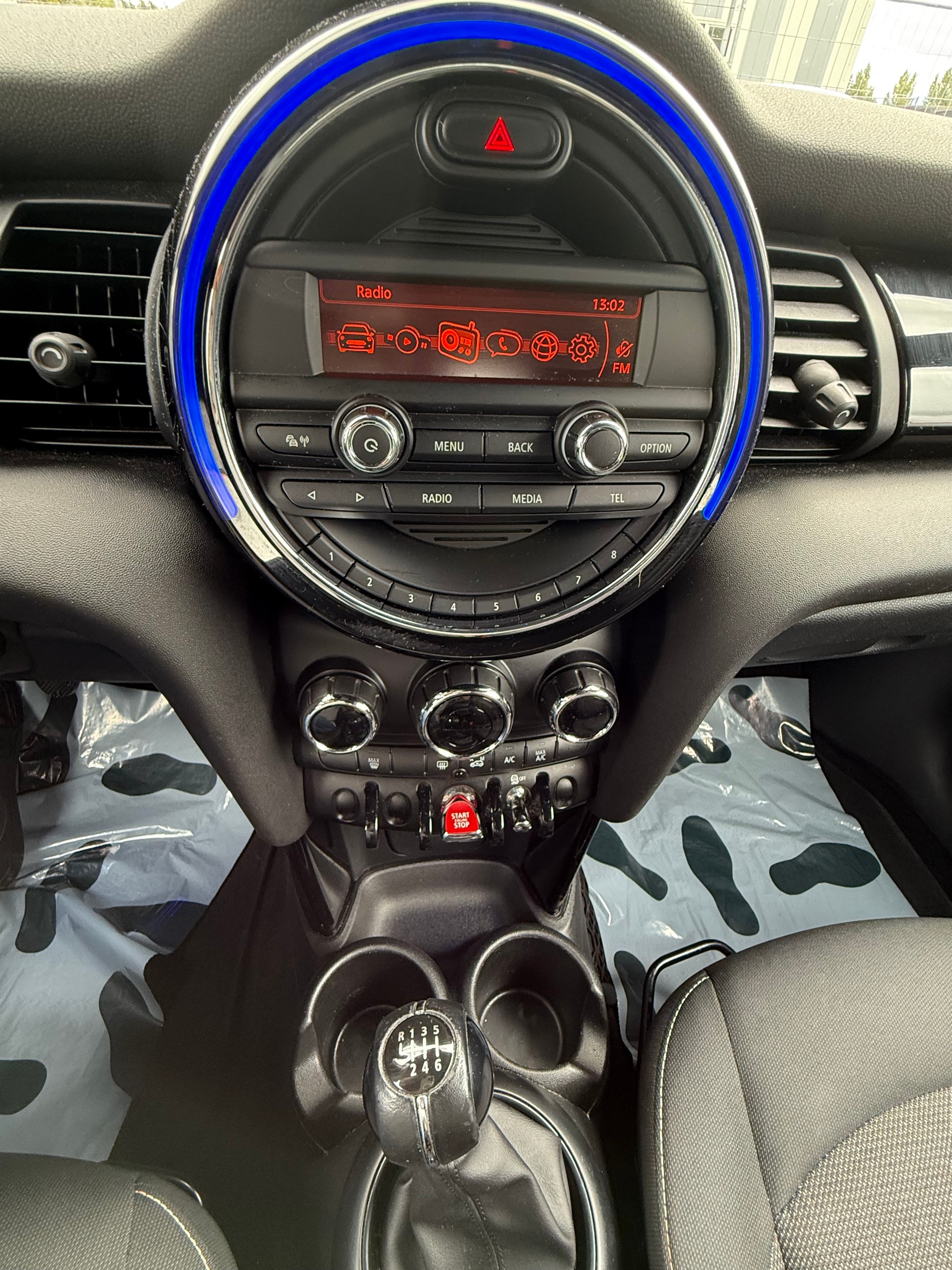 MINI One First Classic Edition-image-10