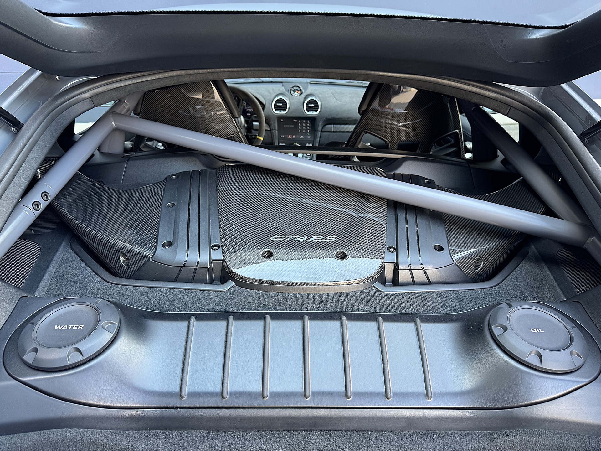 PORSCHE Cayman GT4 RS arktikgrau PDK [ Weissach-Paket ] [ Clubsport-Paket ] [ Liftsystem ] [ Rückfahrkamera ]-image-13