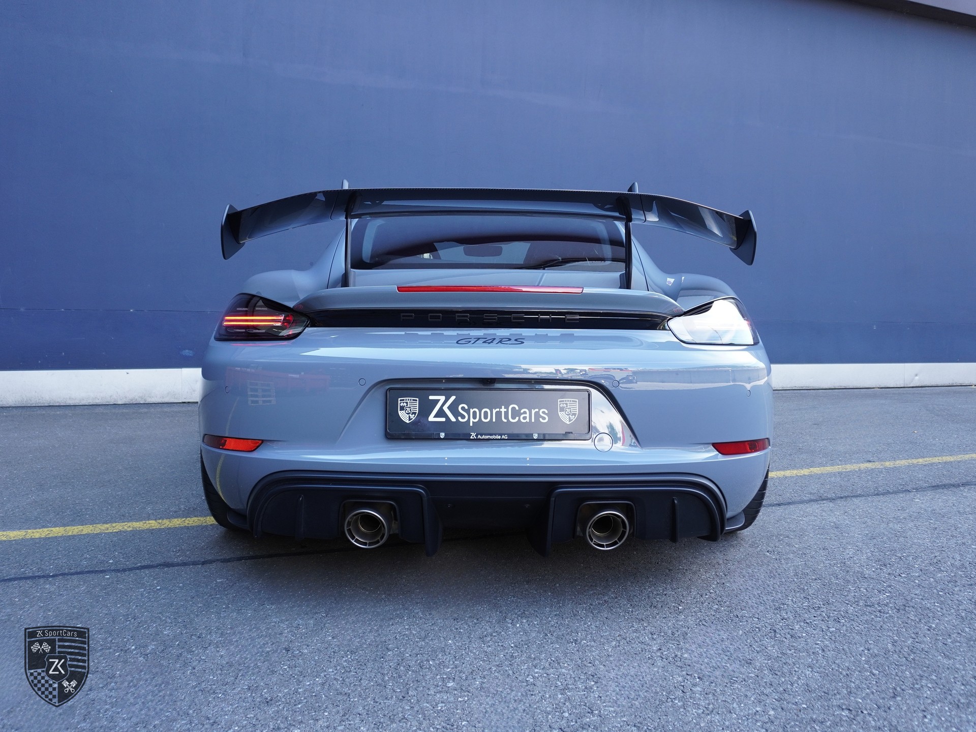 PORSCHE Cayman GT4 RS arktikgrau PDK [ Weissach-Paket ] [ Clubsport-Paket ] [ Liftsystem ] [ Rückfahrkamera ]-image-4
