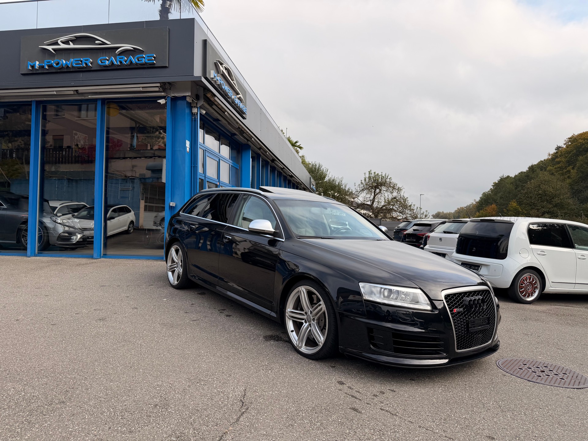 AUDI RS6 Avant 5.0 TFSI V10 quattro tiptronic-image-1