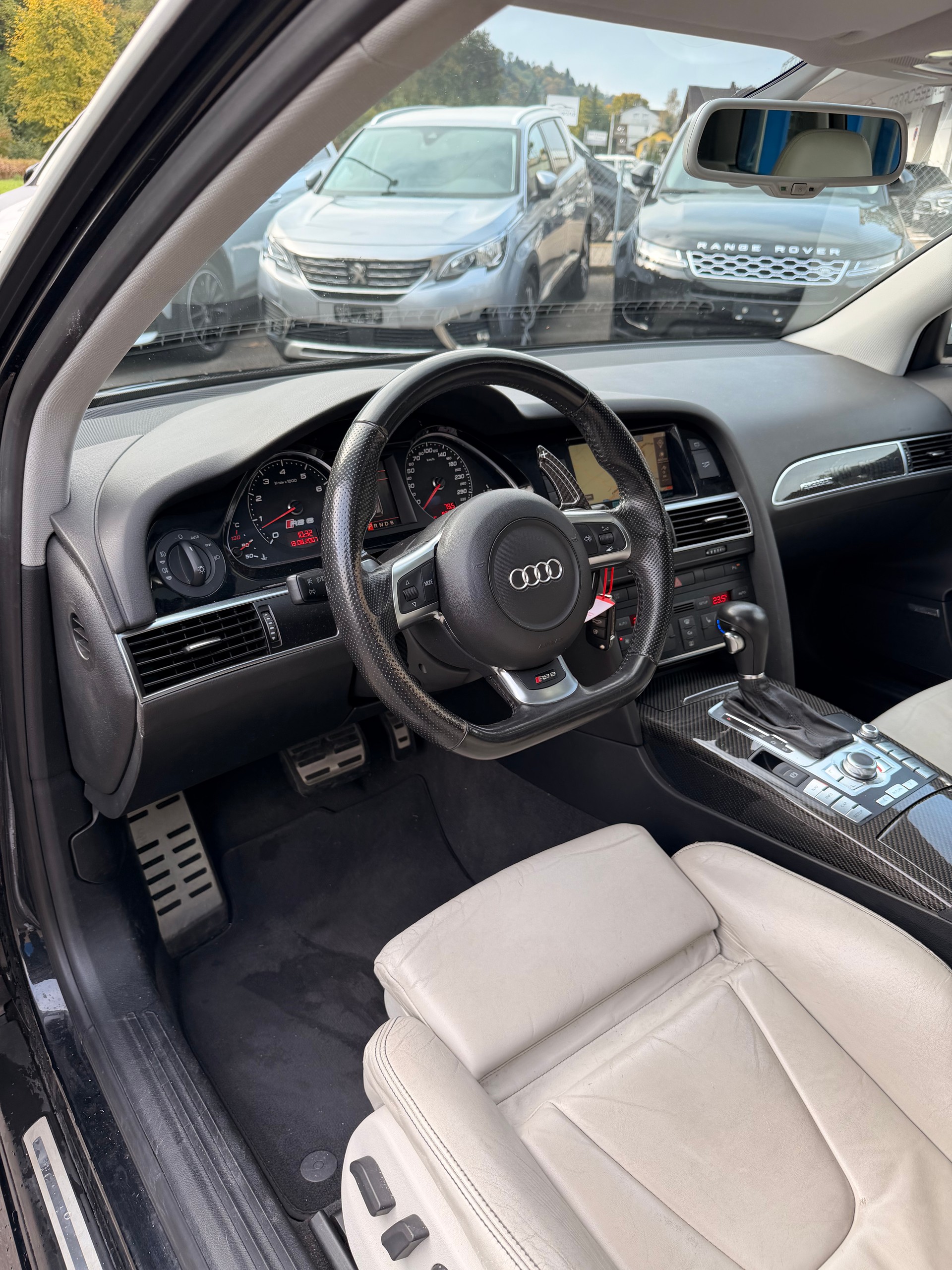 AUDI RS6 Avant 5.0 TFSI V10 quattro tiptronic-image-6