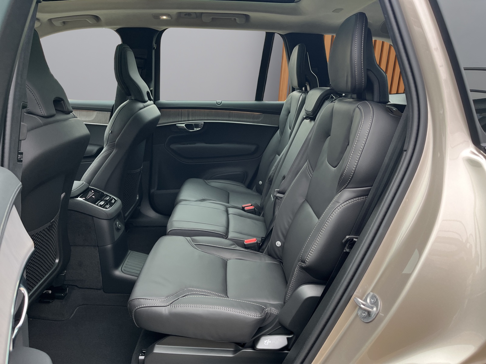 VOLVO XC90 2.0 T8 TE Ultra Dark eAWD-image-9