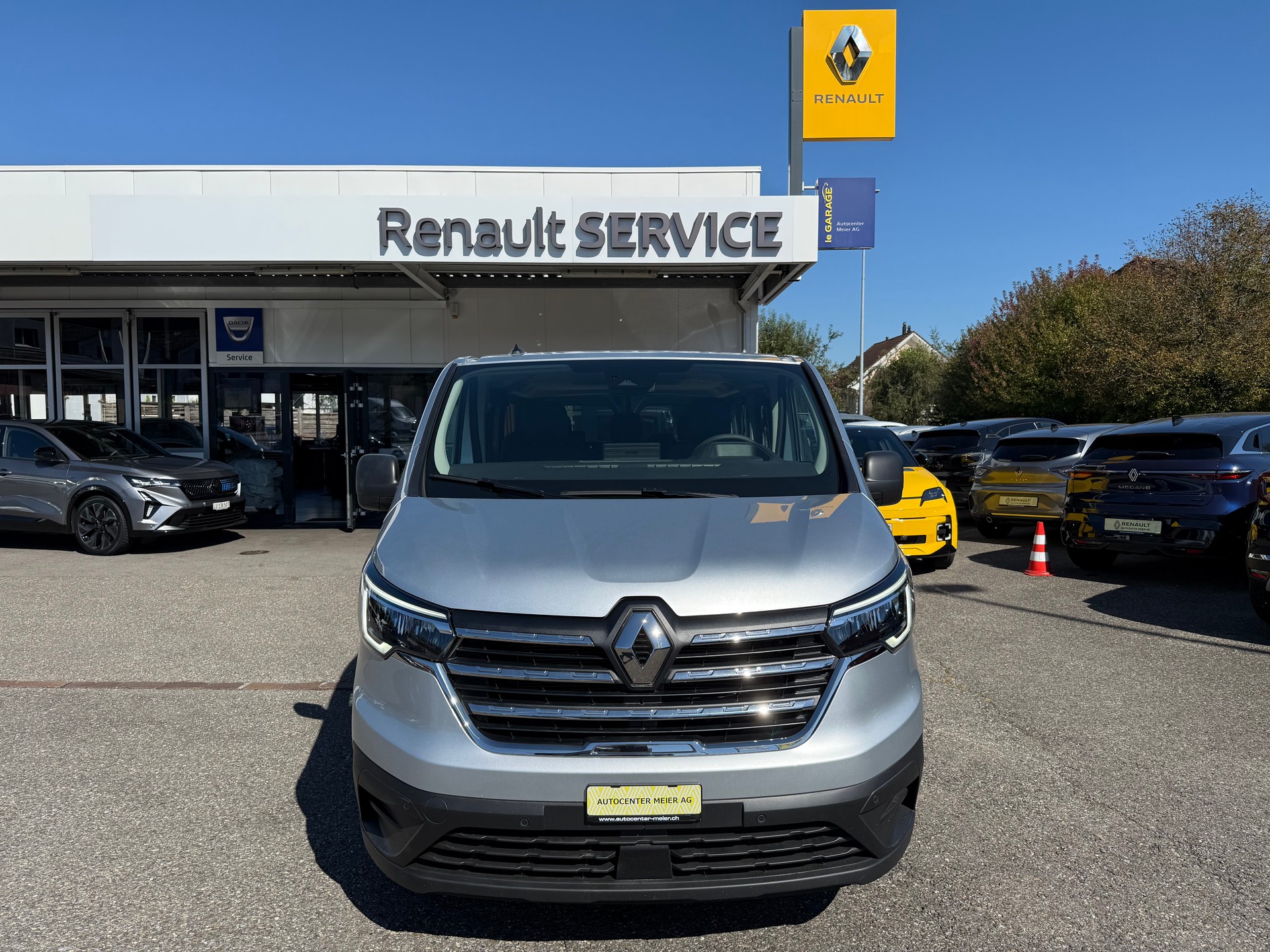 RENAULT Trafic Blue dCi 150 Grand Passenger Evolution EDC-image-0