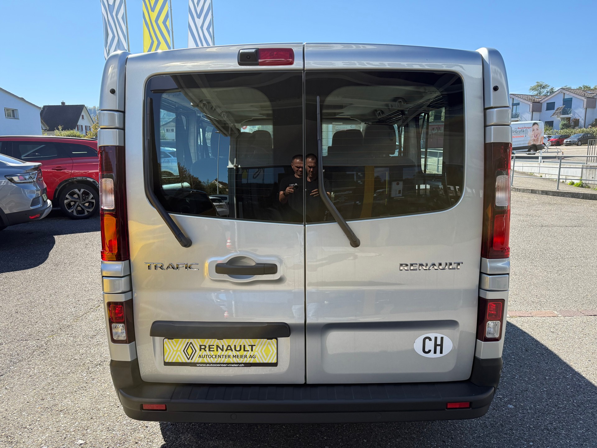 RENAULT Trafic Blue dCi 150 Grand Passenger Evolution EDC-image-4