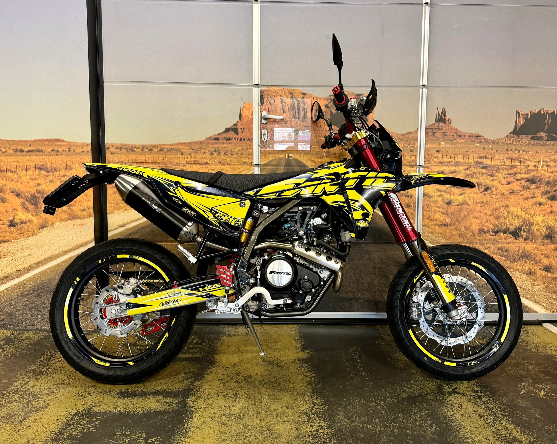 FANTIC XMF 125 Motard-image-12