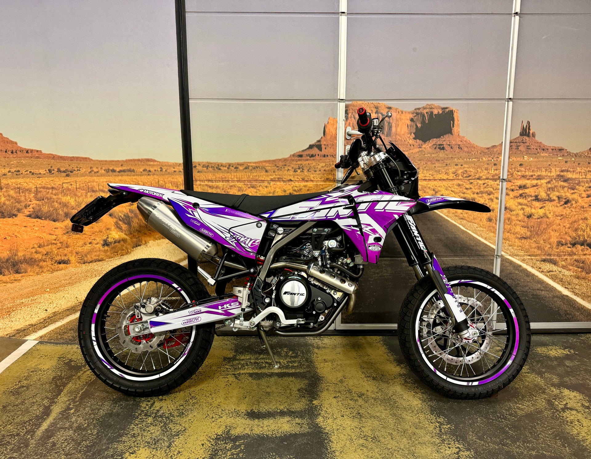 FANTIC XMF 125 Motard-image-10