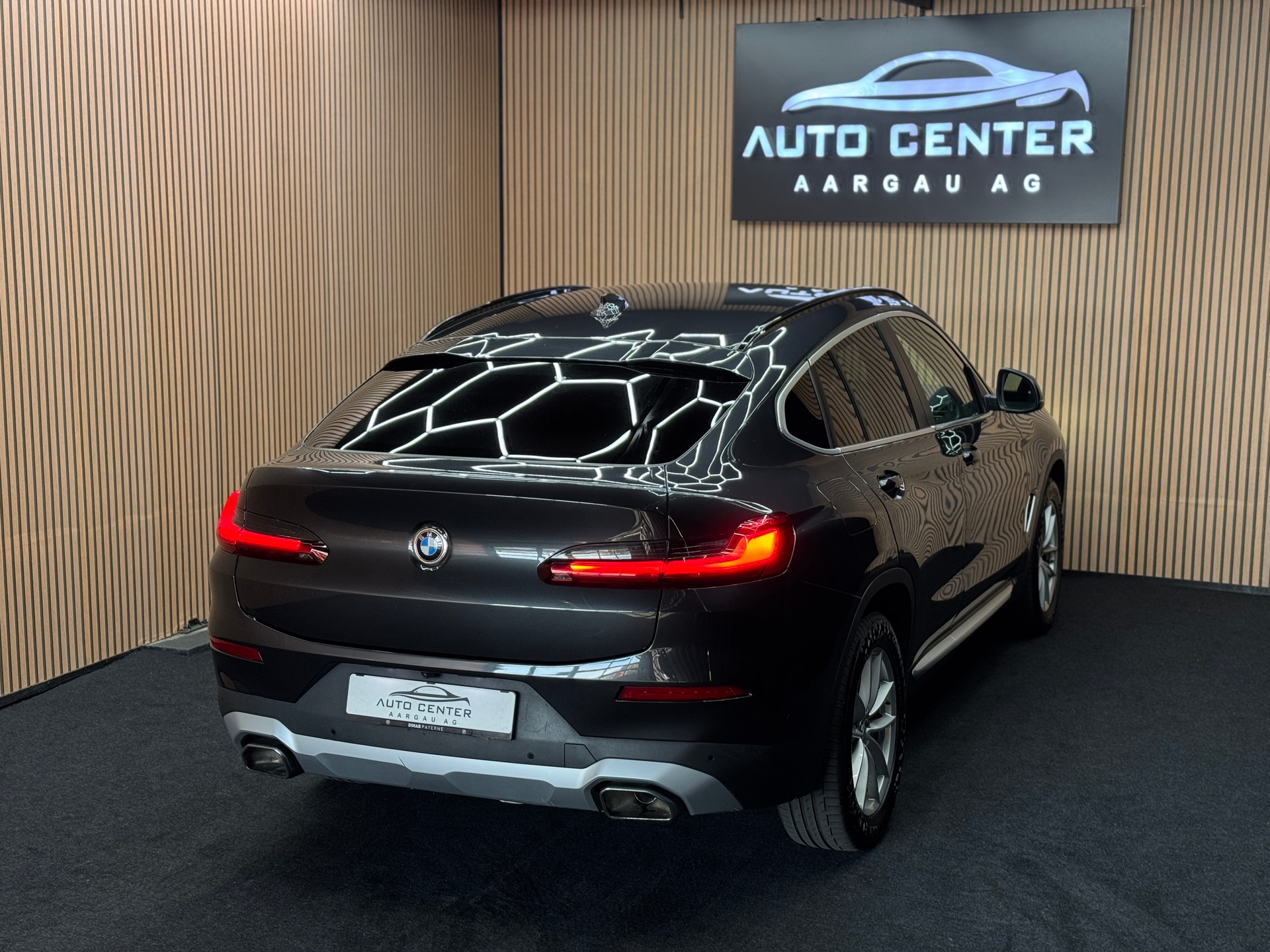 BMW X4 30d xDrive SAG *ab CHF 349.-/ Monat*-image-4