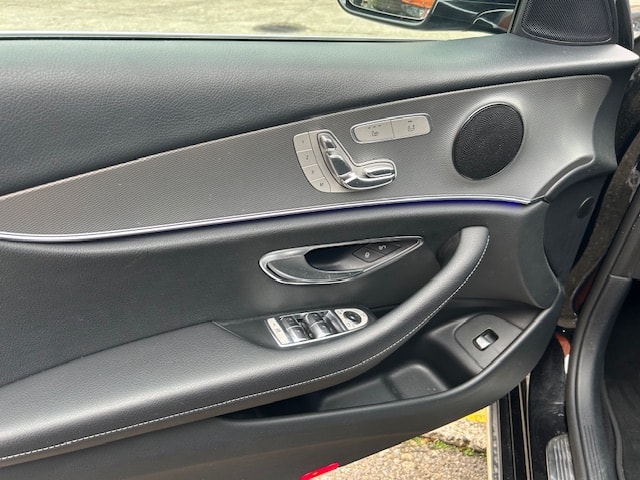 MERCEDES-BENZ E 200 Avantgarde 9G-Tronic-image-3