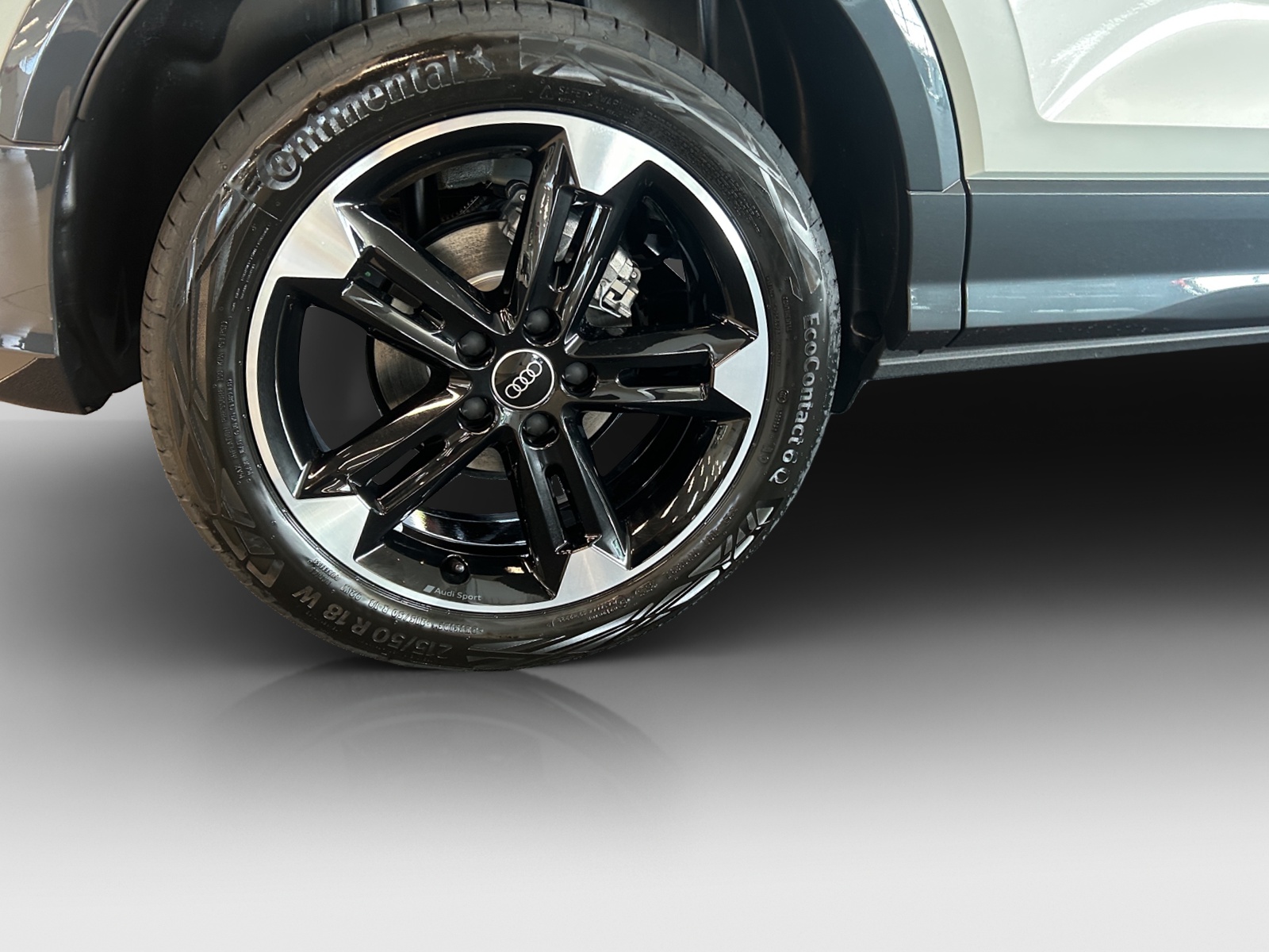 AUDI Q2 35 TFSI advanced S-tronic-image-13