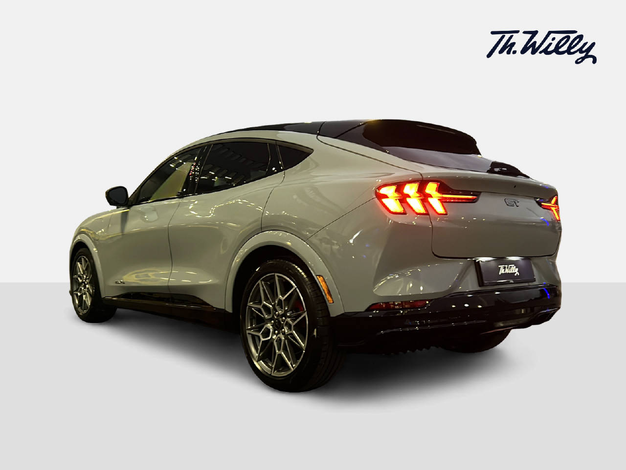 FORD Mustang Mach-E GT AWD-image-2