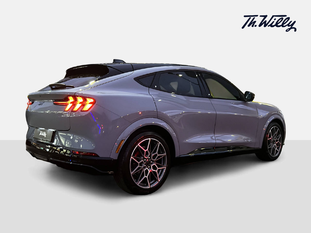 FORD Mustang Mach-E GT AWD-image-4