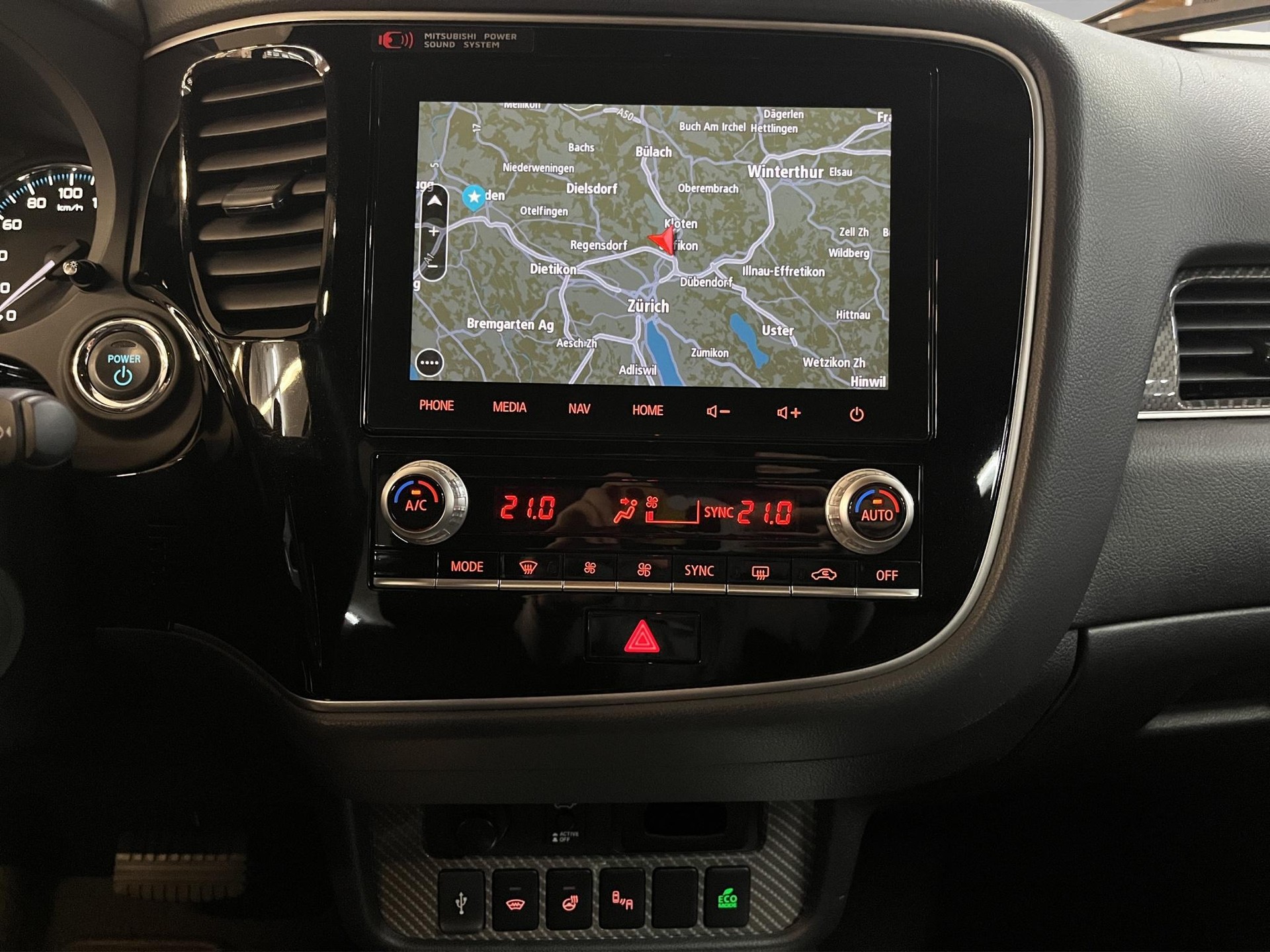 MITSUBISHI Outlander 2.4 PHEV Diamond-image-10