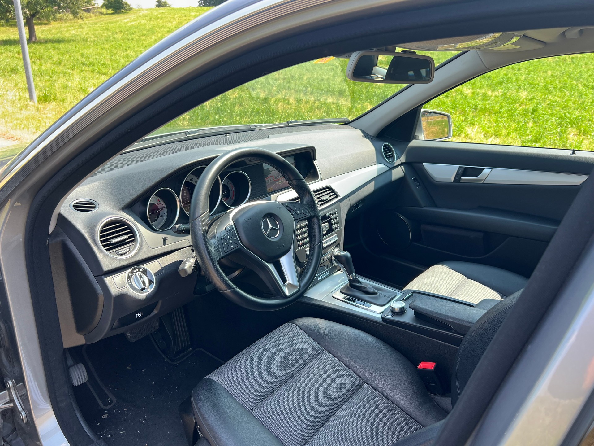 MERCEDES-BENZ C 250 CDI Elégance 4Matic 7G-Tronic-image-3