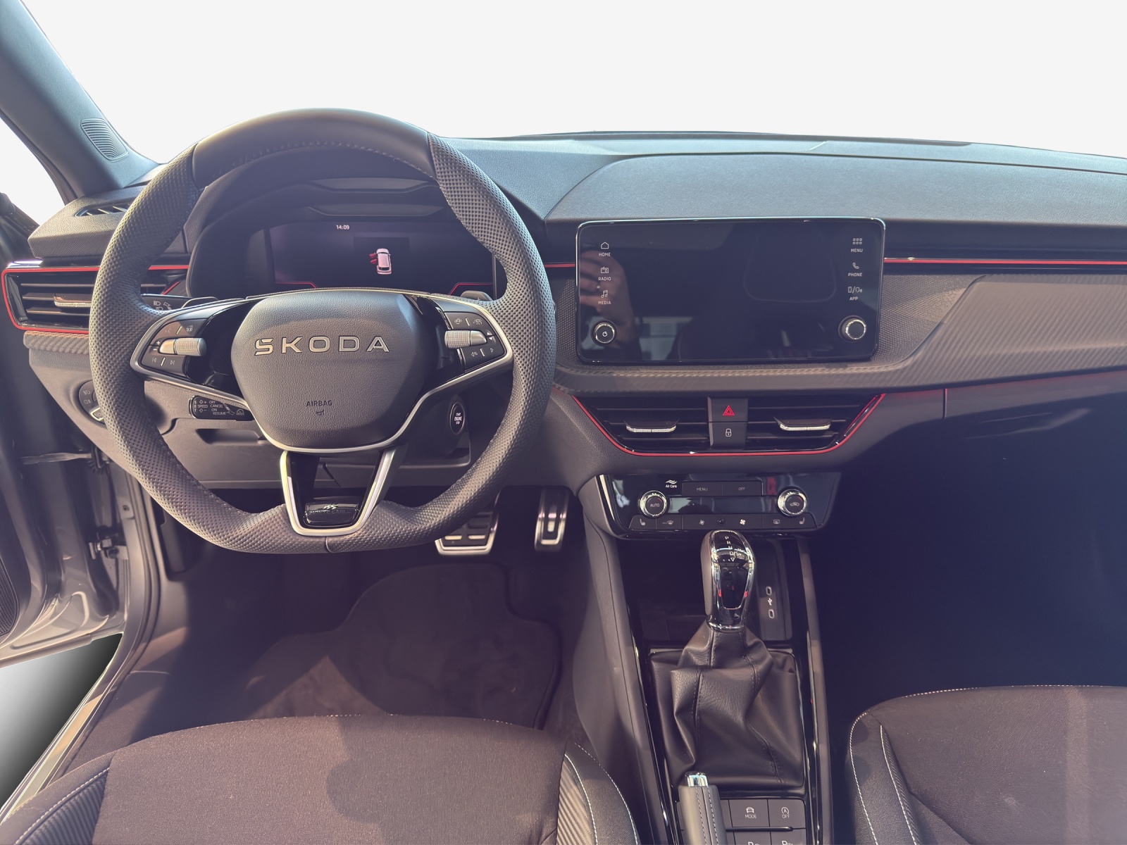 SKODA Kamiq 1.0 TSI Monte Carlo DSG-image-8