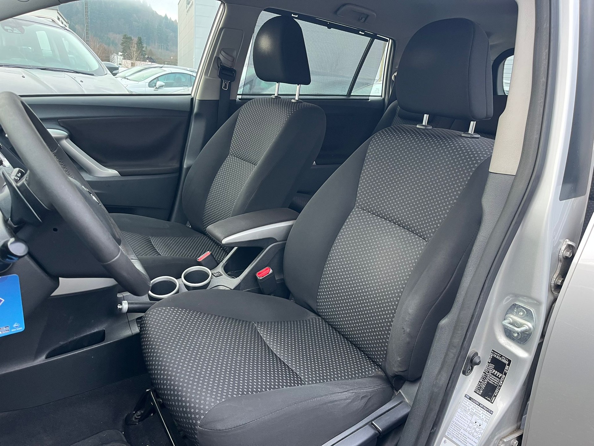 TOYOTA Verso 2.2 D-CAT Linea Sol Premium Automatic-image-5
