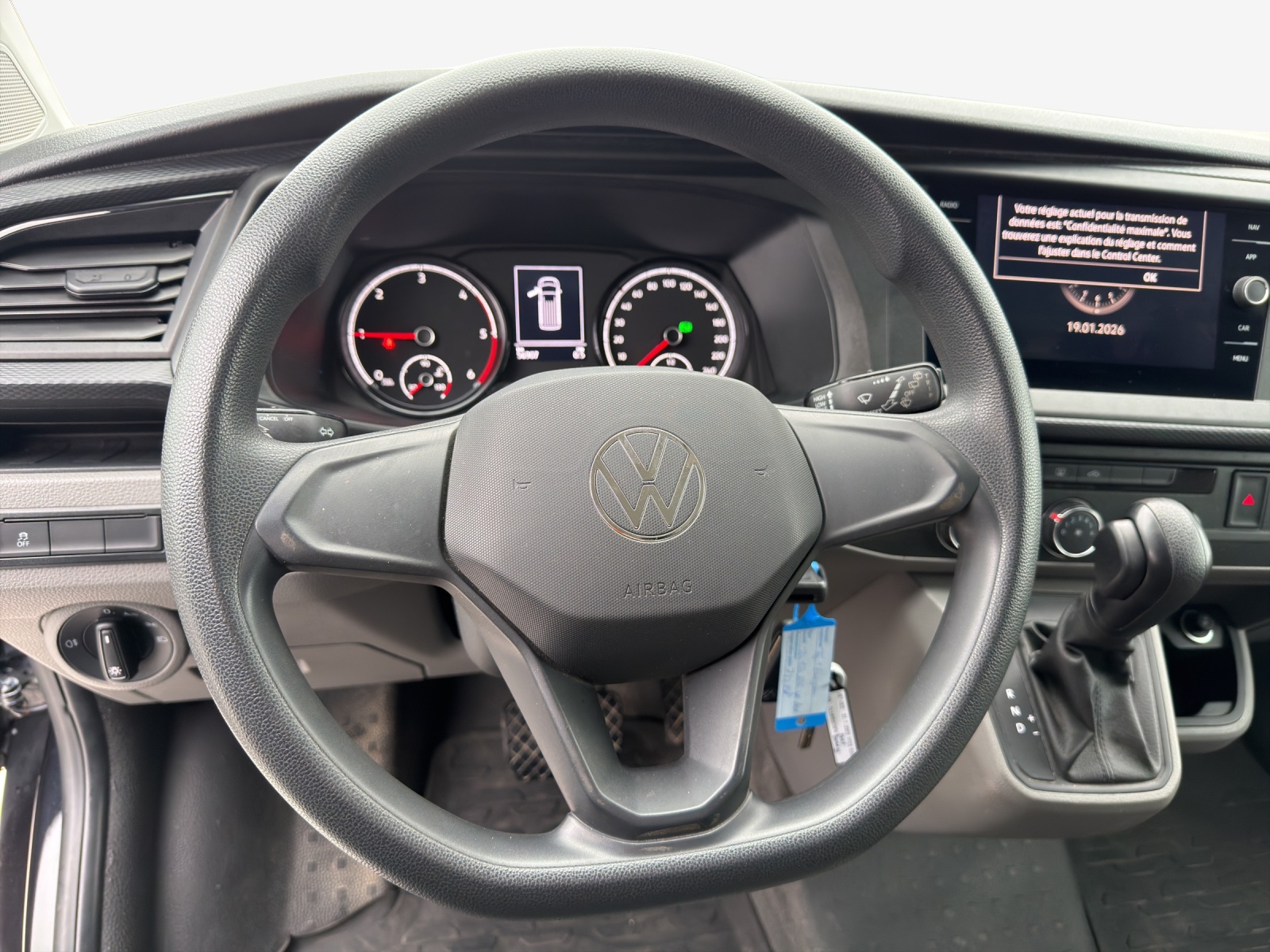 VW T6.1 2.0 TDI 4Motion DSG-image-9