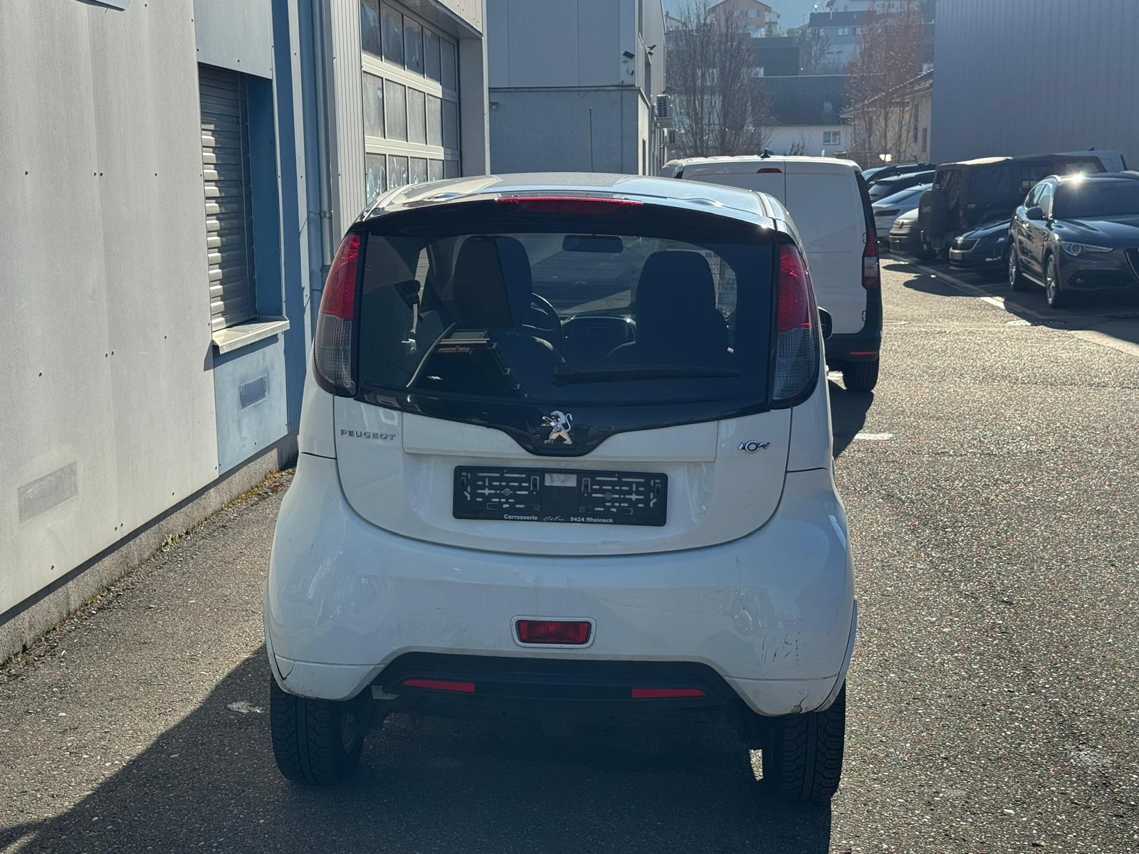 PEUGEOT iON Active-image-3