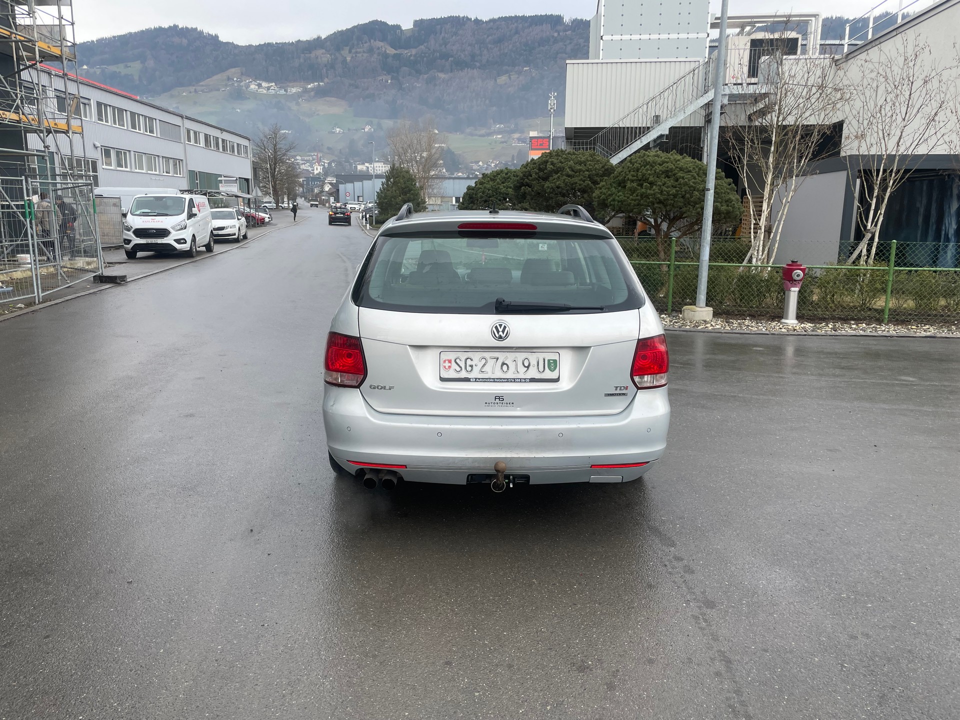 VW Golf Variant 1.6 TDI Comfortline 4Motion-image-3