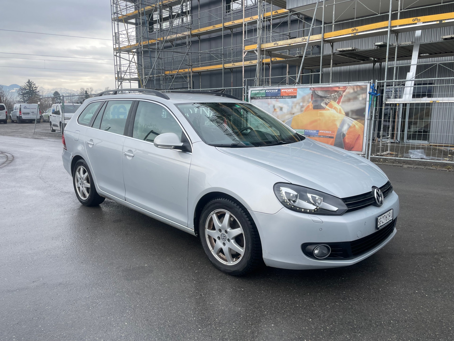 VW Golf Variant 1.6 TDI Comfortline 4Motion-image-1